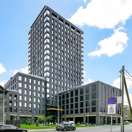 Luxury Apartment, Outstanding View, Free Parking * טאלין