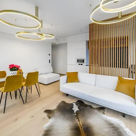 Luxury Apartment, Outstanding View, Free Parking *